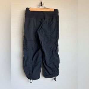 Lululemon Dance Studio Crop 19” Pants - Size 4 Black